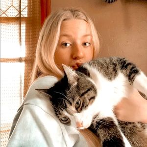 Meet your Posher, Madi